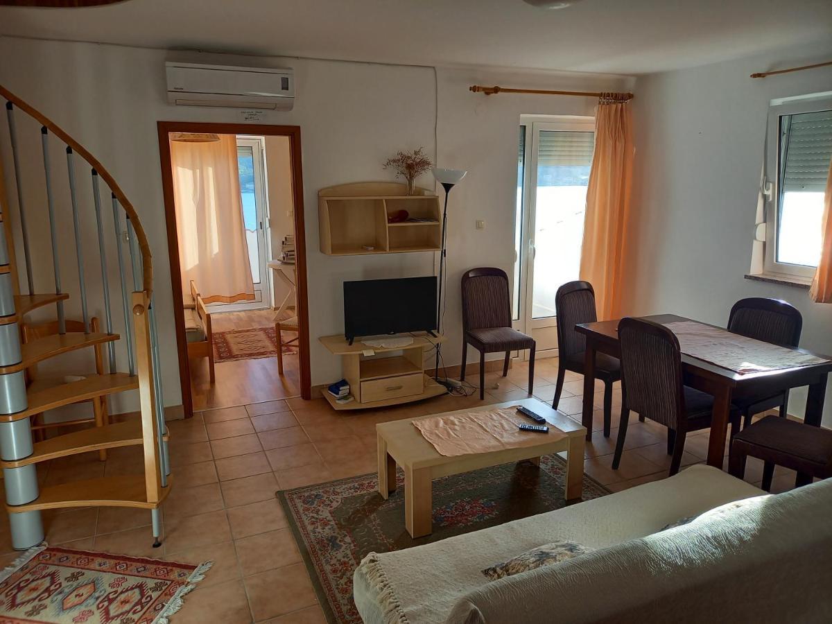 Apartman Supetarska Draga Apartamento Exterior foto