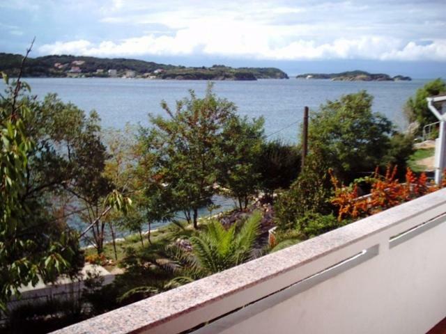 Apartman Supetarska Draga Apartamento Exterior foto
